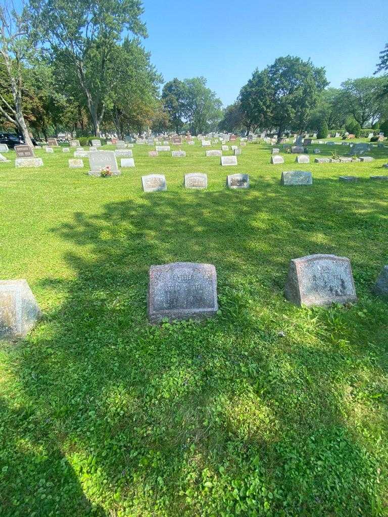 Otto A. Till's grave. Photo 1