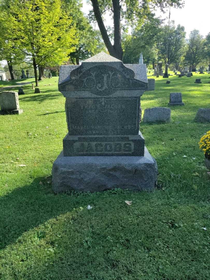 Fred E. Jacobs's grave. Photo 2