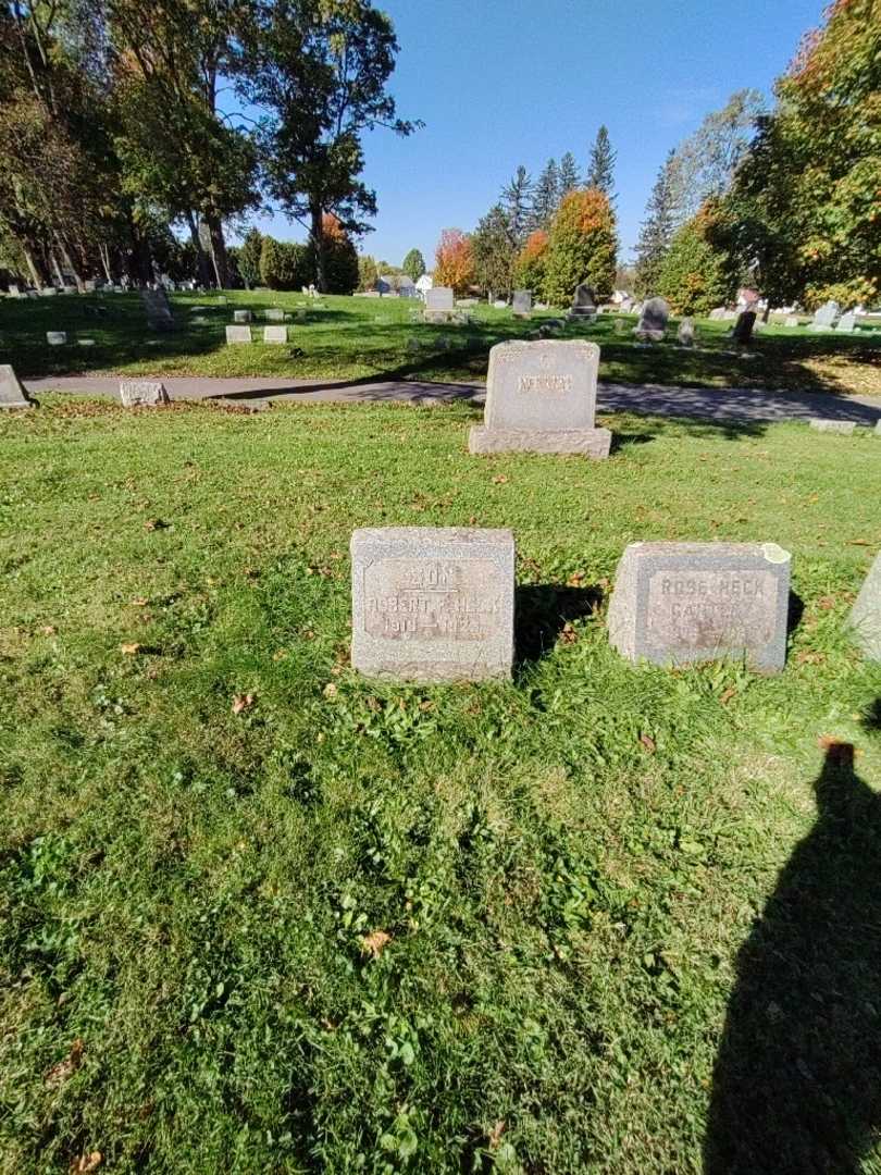 Robert Frederick Heck's grave. Photo 1