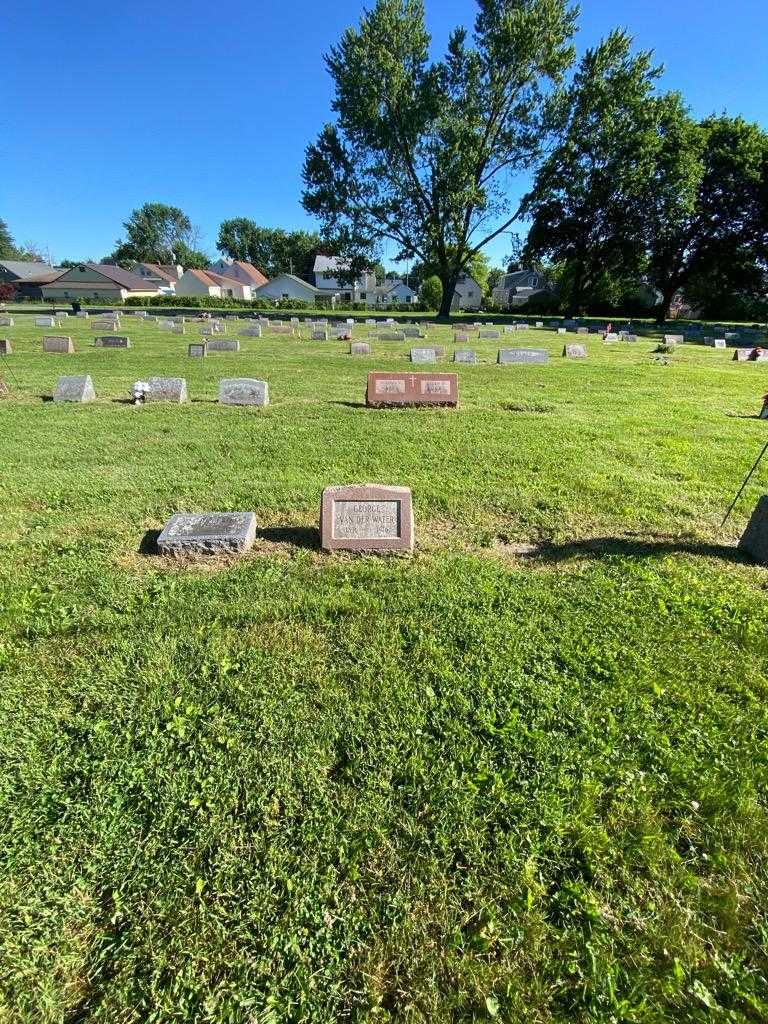 George Van Der Water's grave. Photo 1