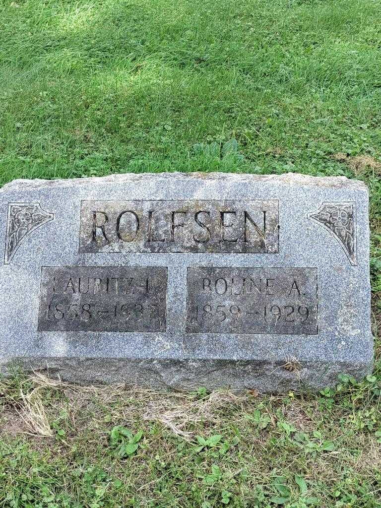 Boline A. Rolfsen's grave. Photo 3