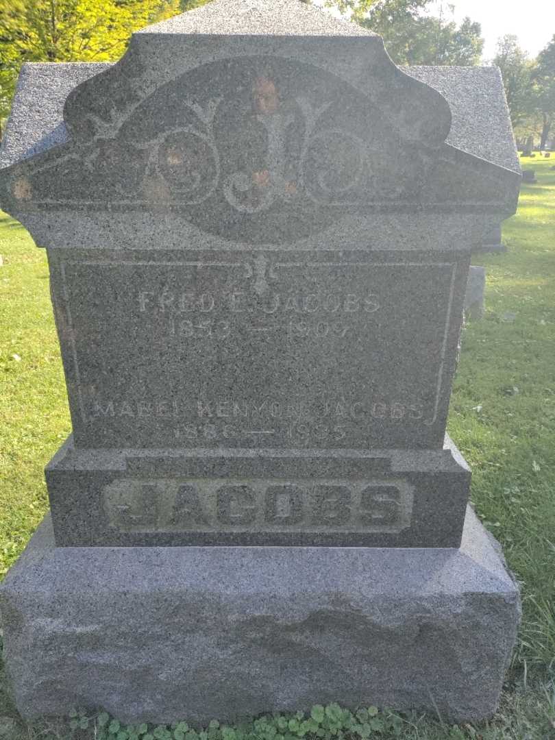 Fred E. Jacobs's grave. Photo 3