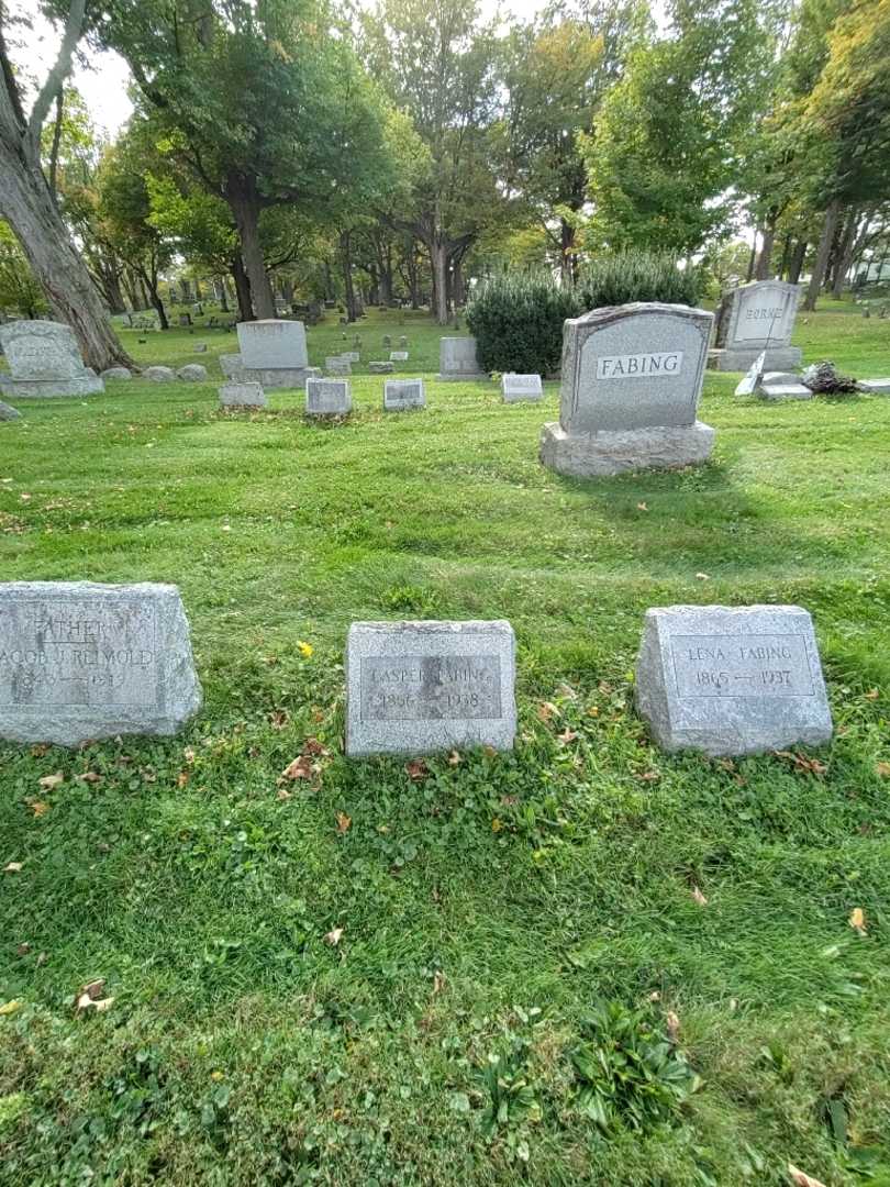 Casper Fabing's grave. Photo 1