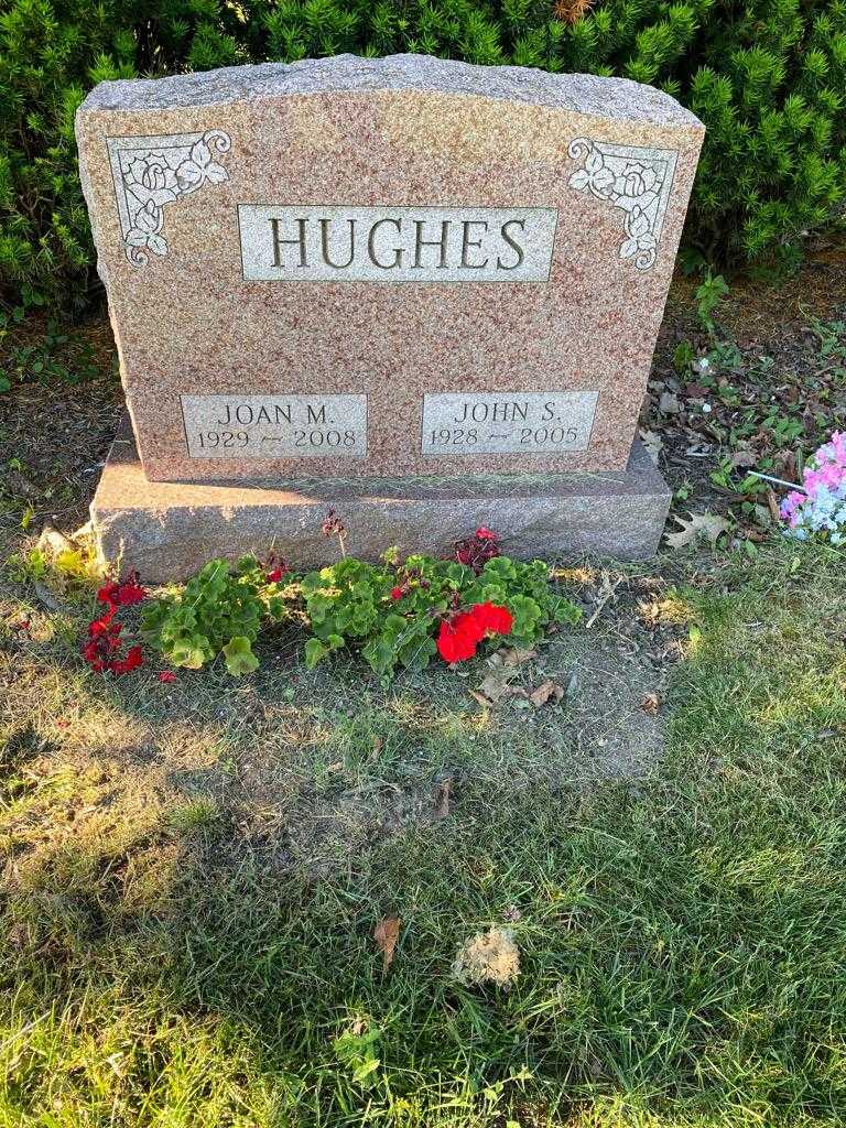 Joan M. Hughes's grave. Photo 2
