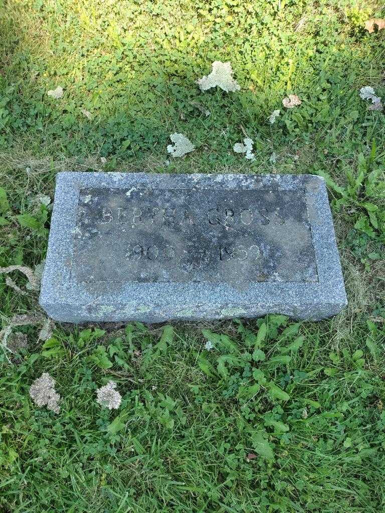 Bertha Gross's grave. Photo 2