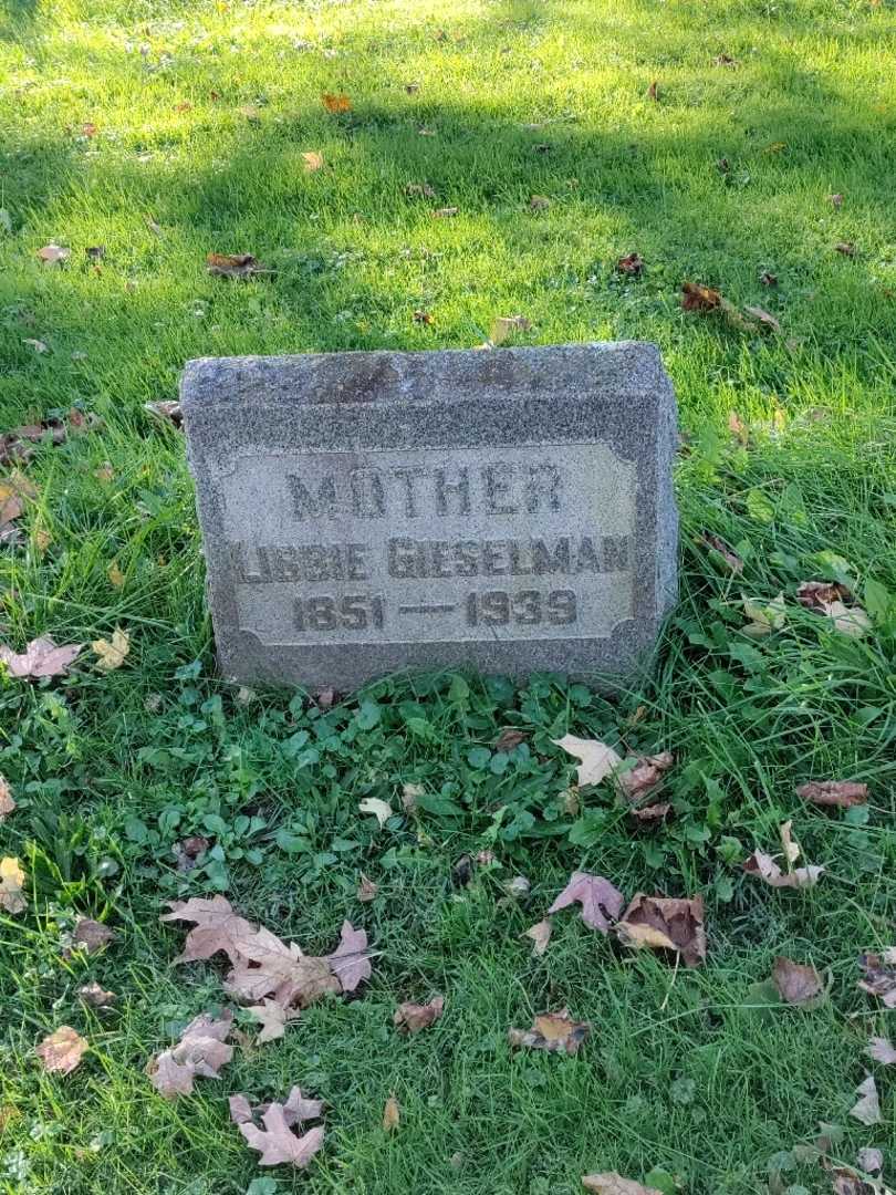 Libbie Gieselman's grave. Photo 2