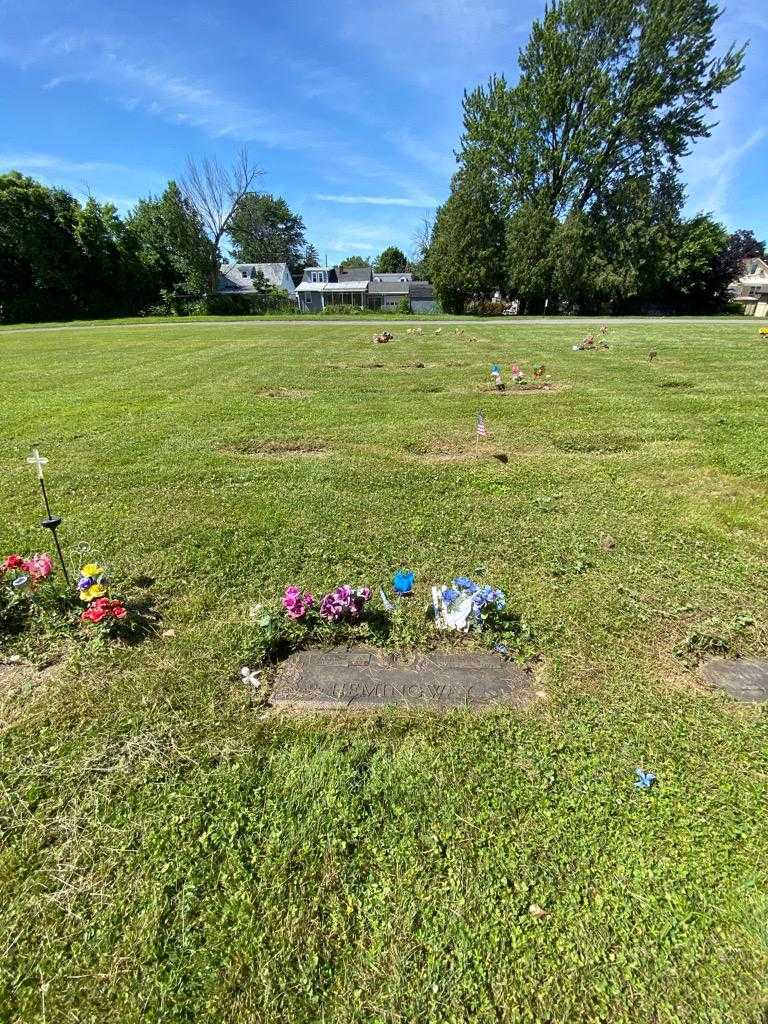 Harold F. Hemingway's grave. Photo 1