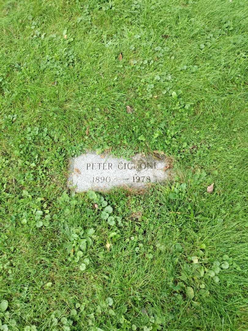 Peter Cicconi's grave. Photo 2
