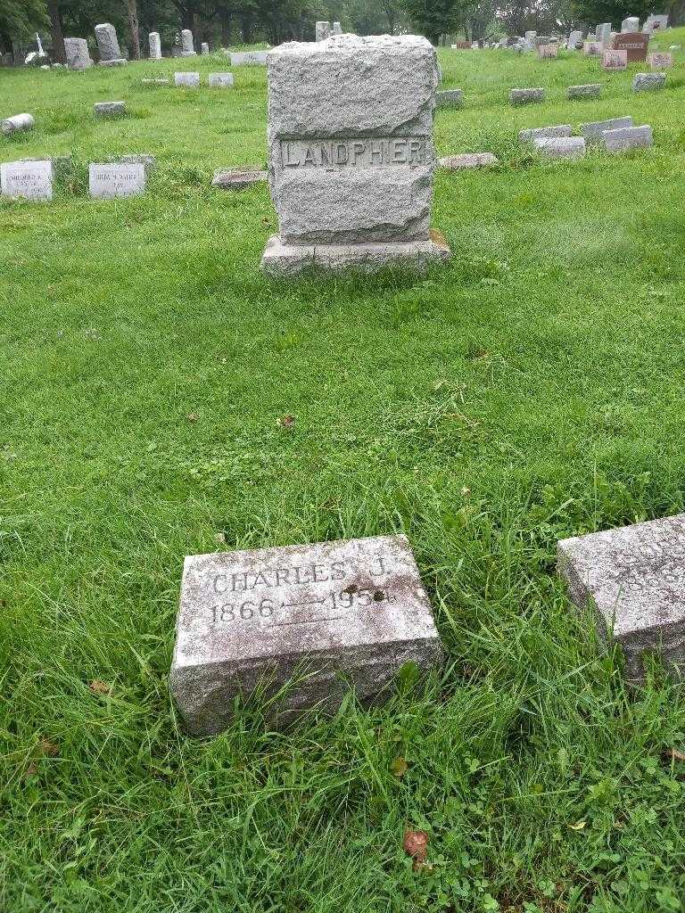 Charles J. Landphier's grave. Photo 1