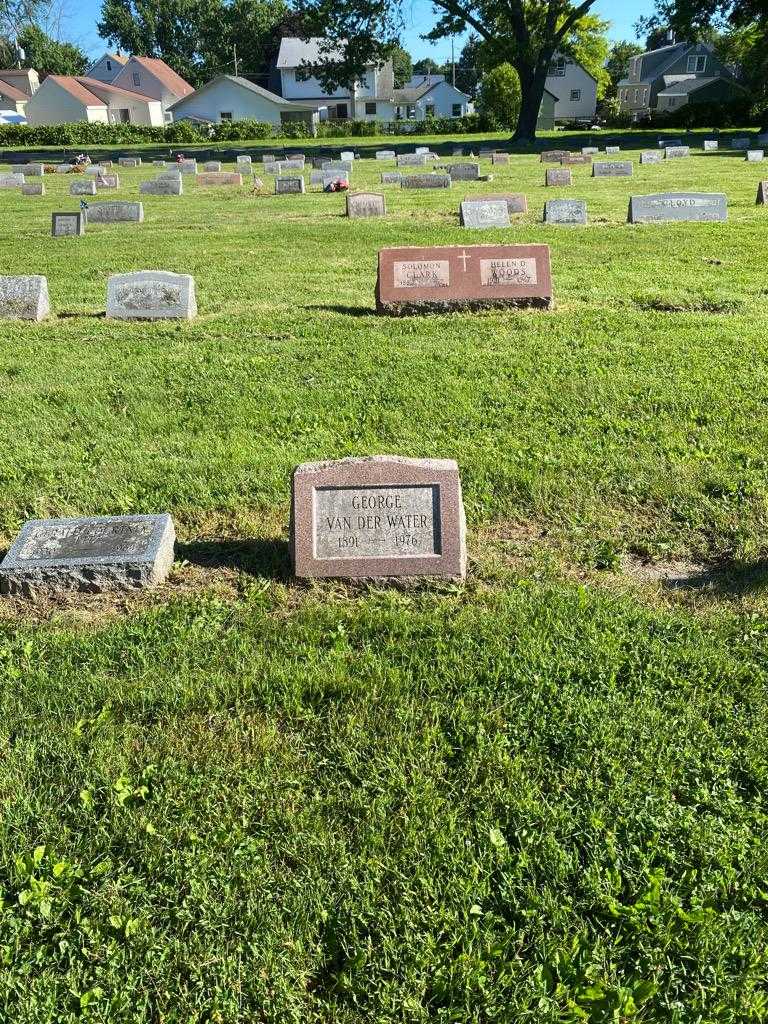 George Van Der Water's grave. Photo 2