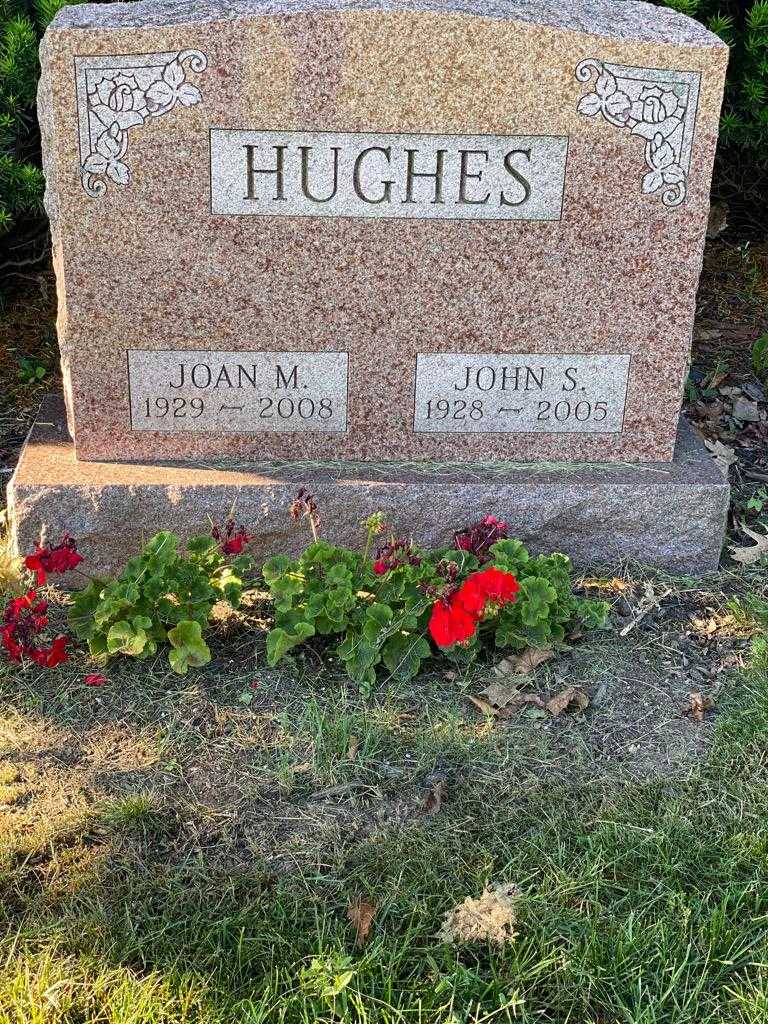 Joan M. Hughes's grave. Photo 3
