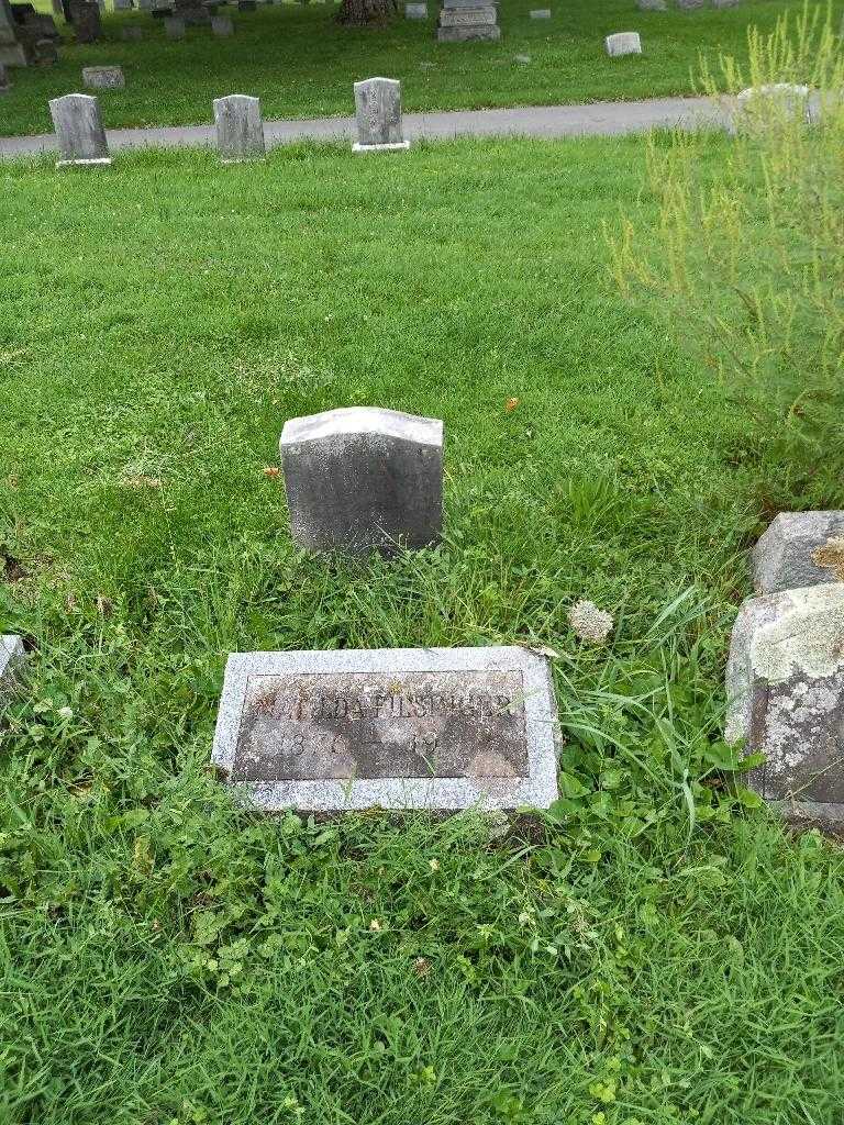 Matilda Filsinger's grave. Photo 1