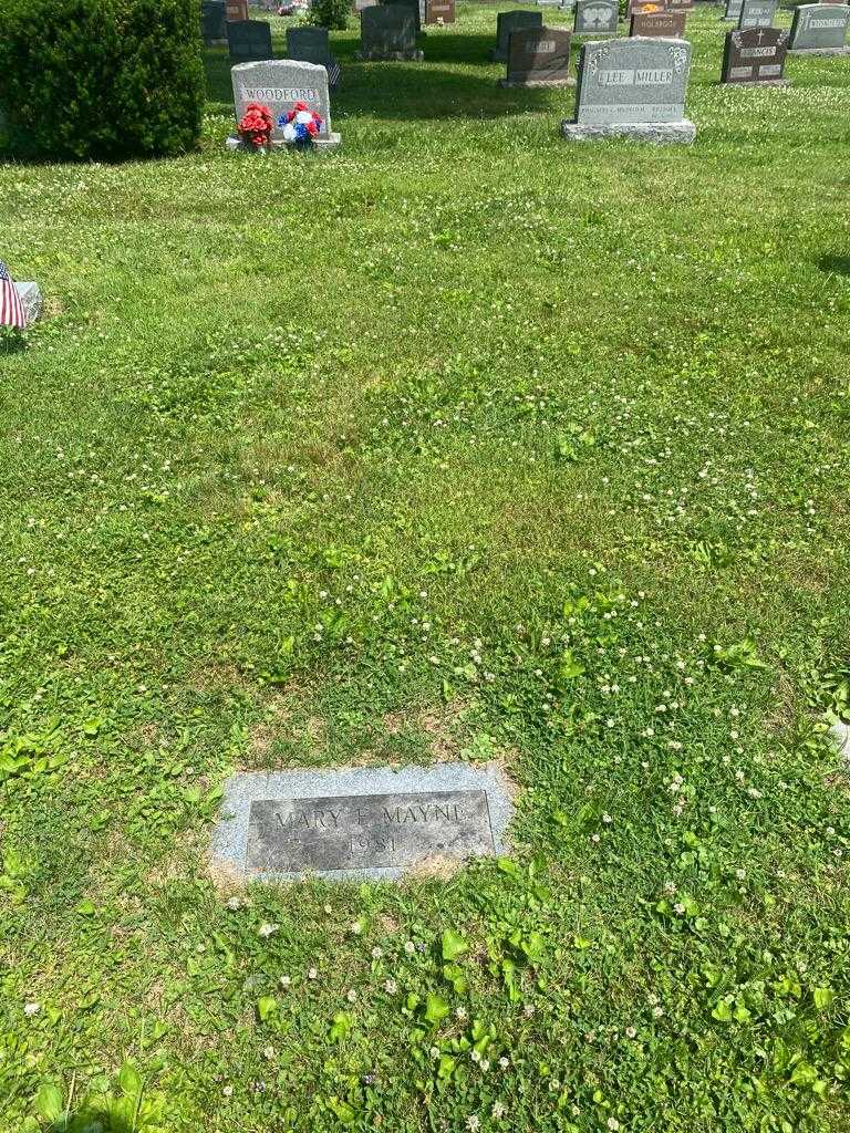 Mary E. Mayne's grave. Photo 2