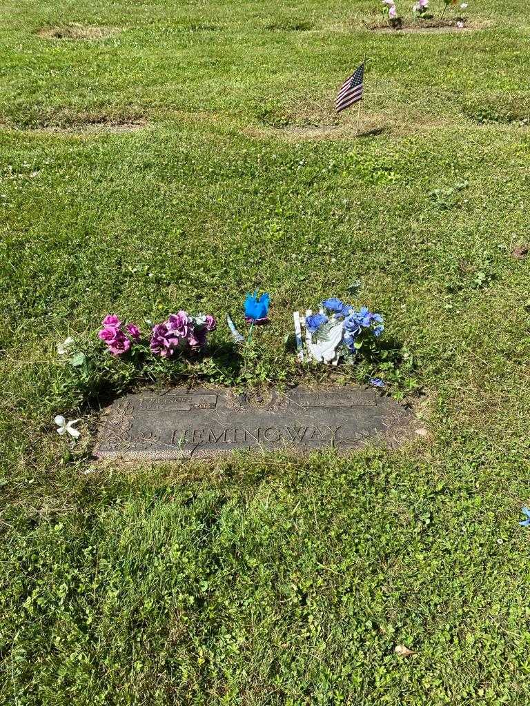 Harold F. Hemingway's grave. Photo 2