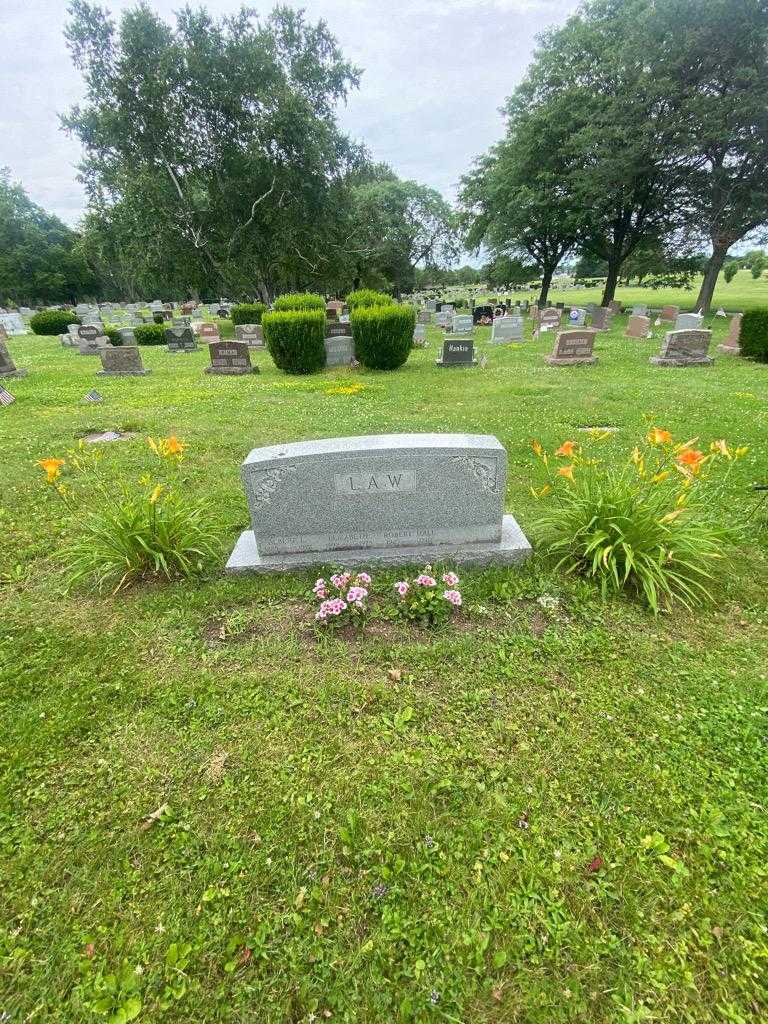 Albert L. Law's grave. Photo 1