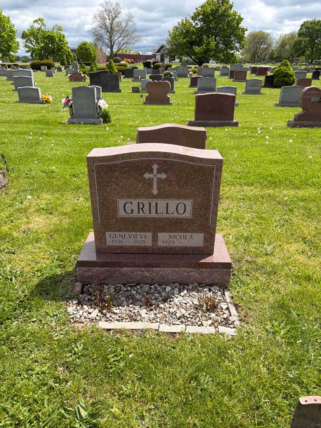 Genevieve C. Grillo's grave. Photo 1