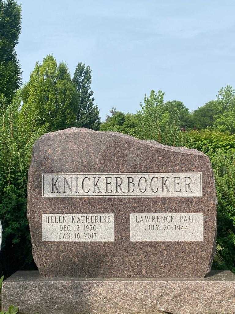Helen Katherine Knickerbocker's grave. Photo 3