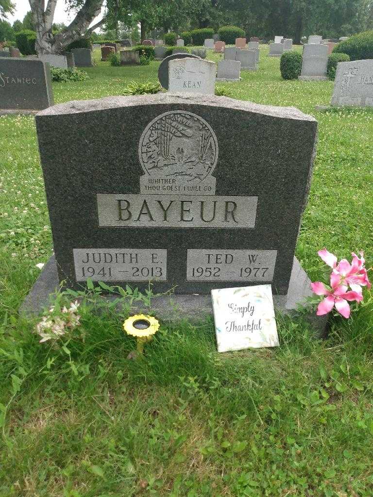 Judith E. Bayeur's grave. Photo 2
