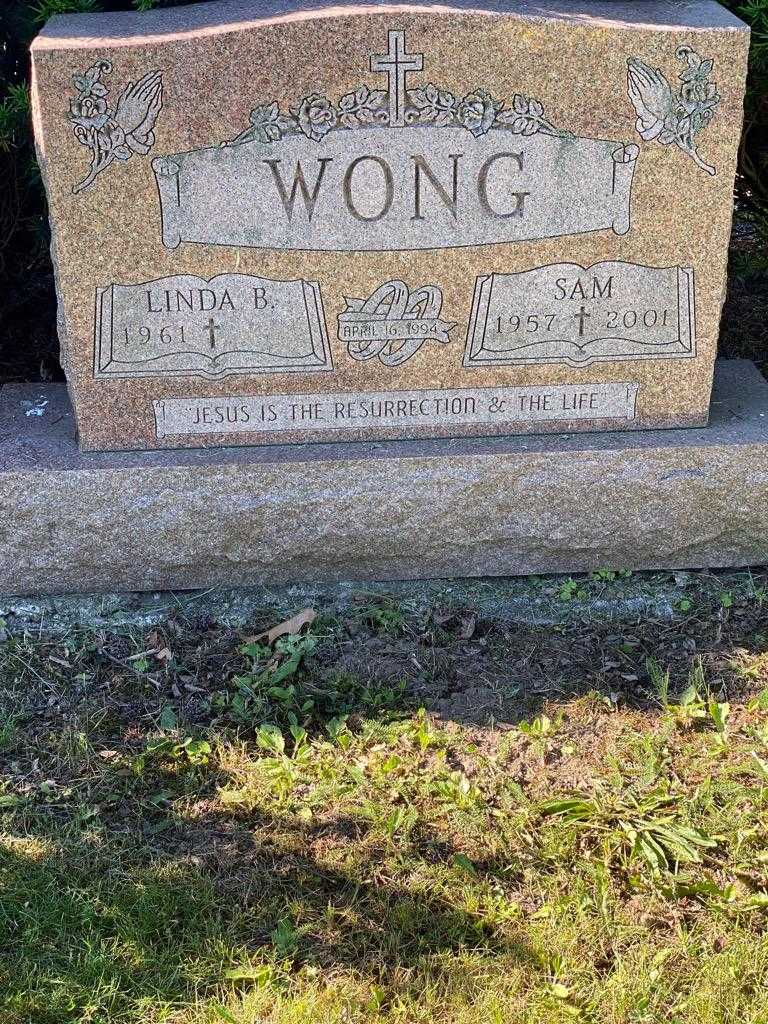 Sam Wong's grave. Photo 3