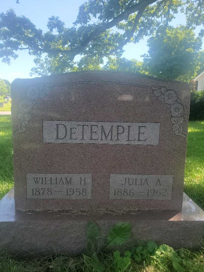 Julia H. DeTemple's grave. Photo 3
