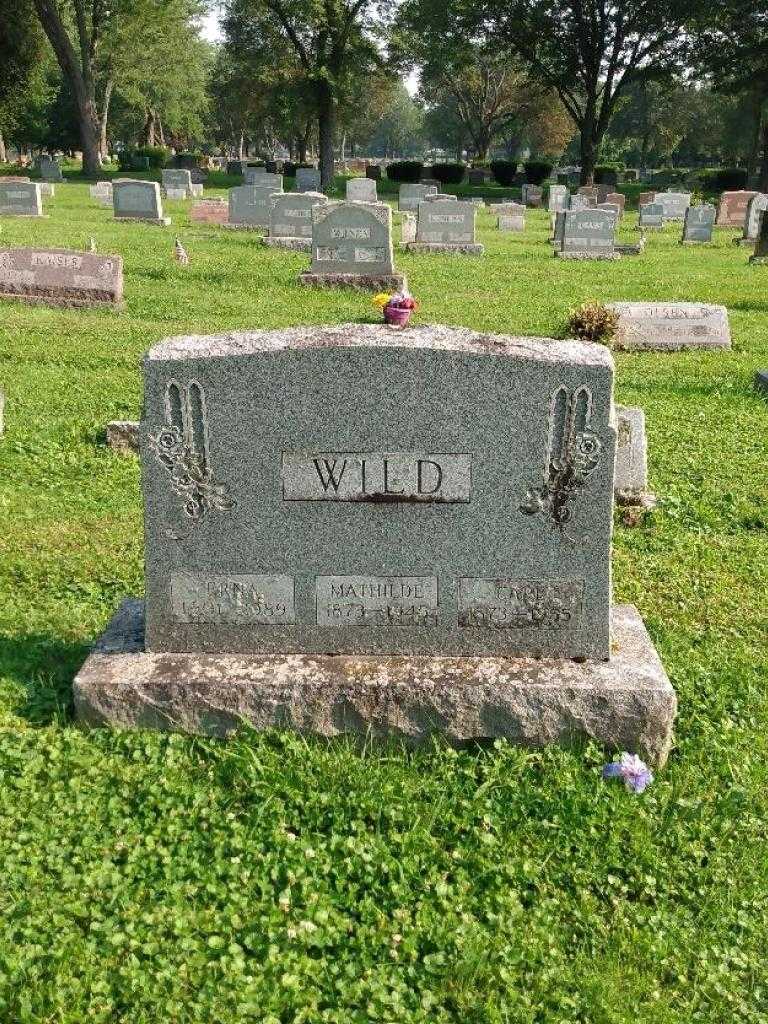Matilde Wild's grave. Photo 3