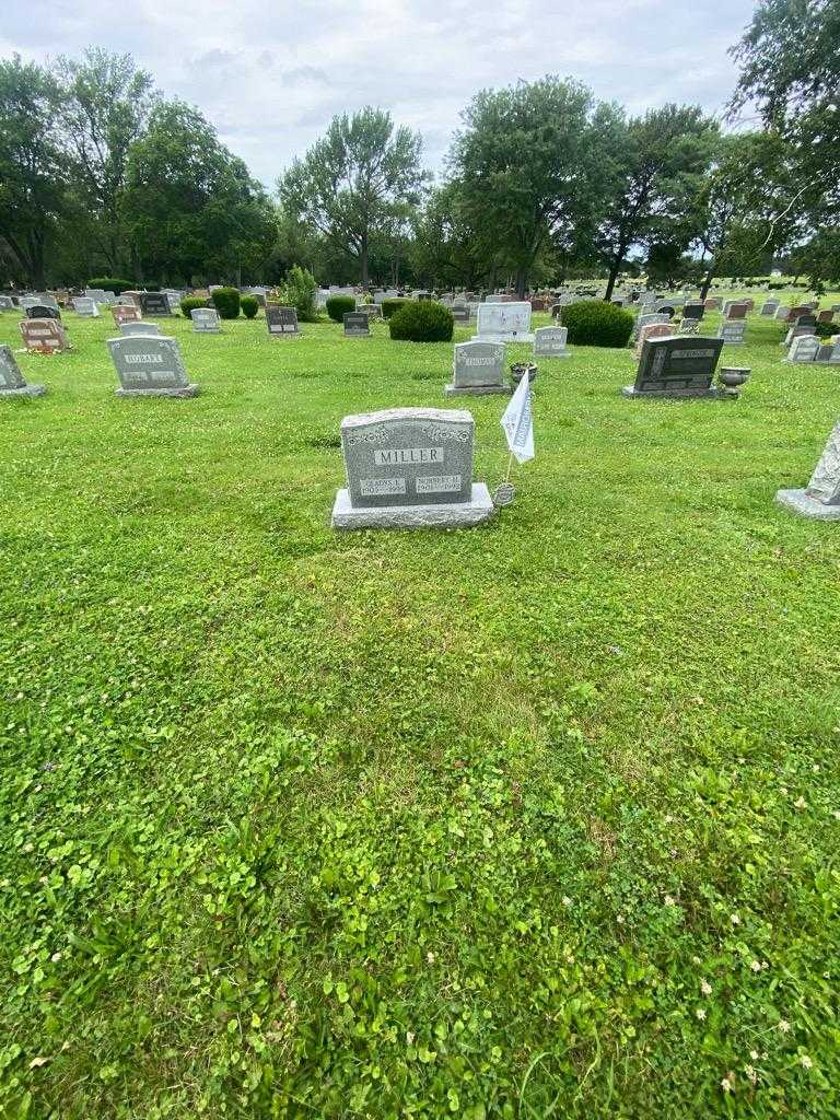 Norbert H. Miller's grave. Photo 1