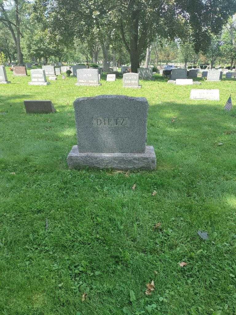 Katharine N. Dietz's grave. Photo 1