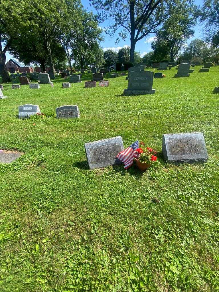 Harold F. Stephenson's grave. Photo 1