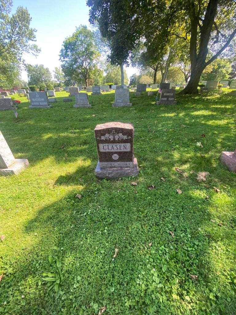 Annaline F. Clasen's grave. Photo 1