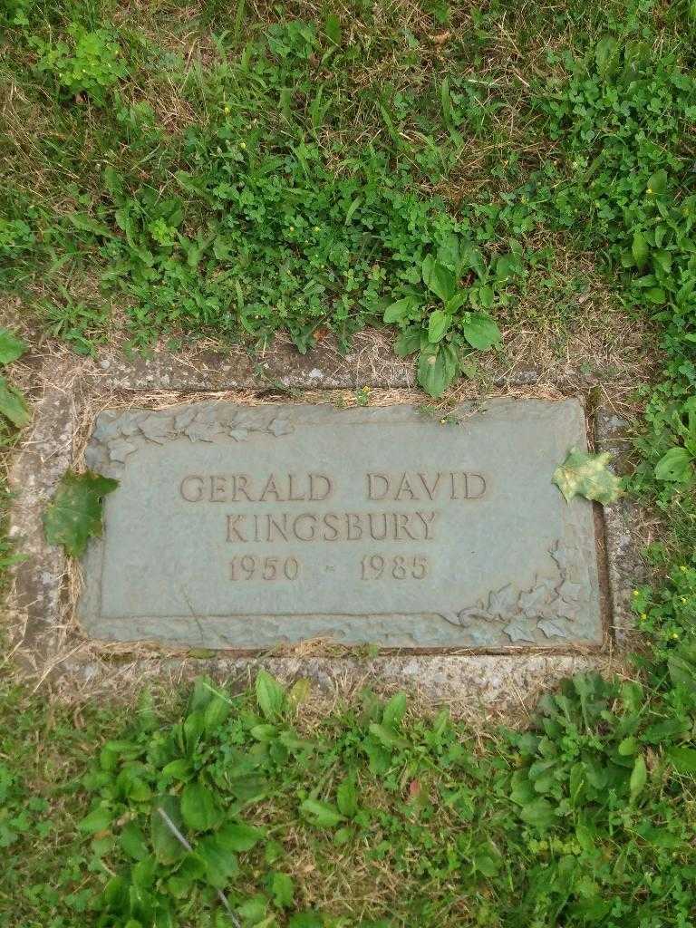 Gerald David Kingsbury's grave. Photo 2