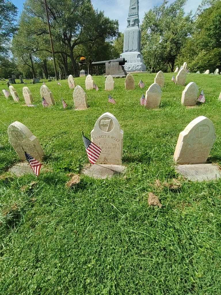 Francis A. Mills's grave. Photo 1