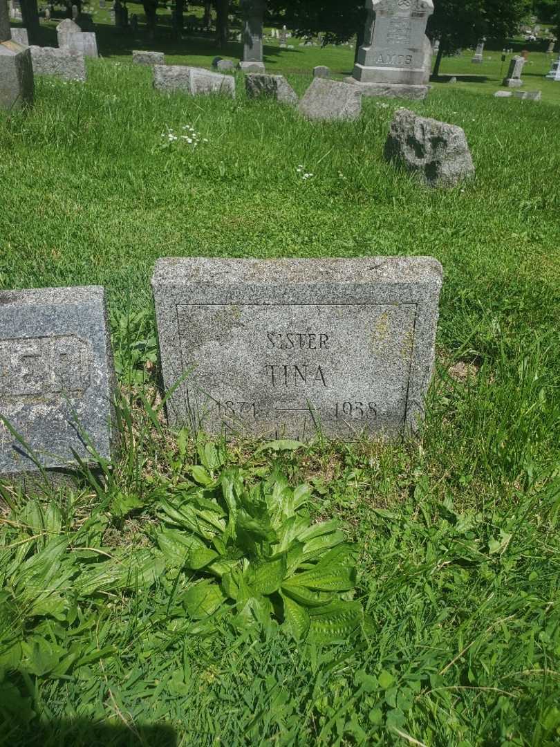 Christina "Tina" Labranche's grave. Photo 3