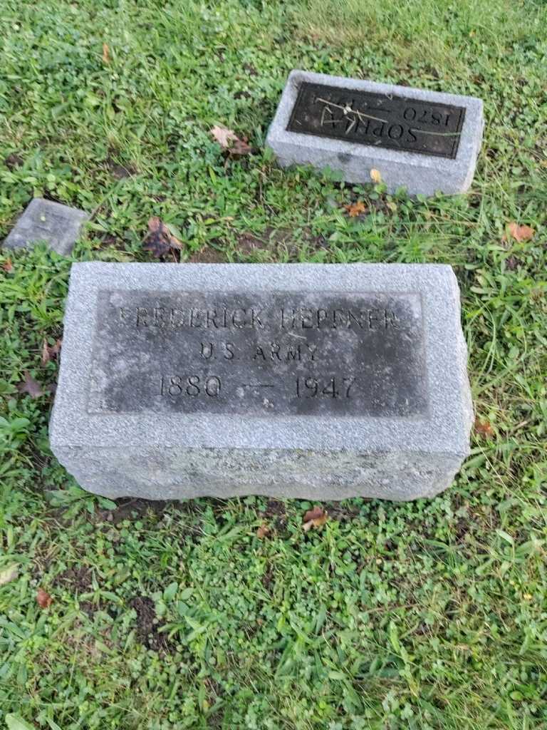 Frederick Hepfner's grave. Photo 2