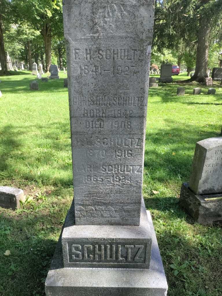 Christina L. Schultz's grave. Photo 3