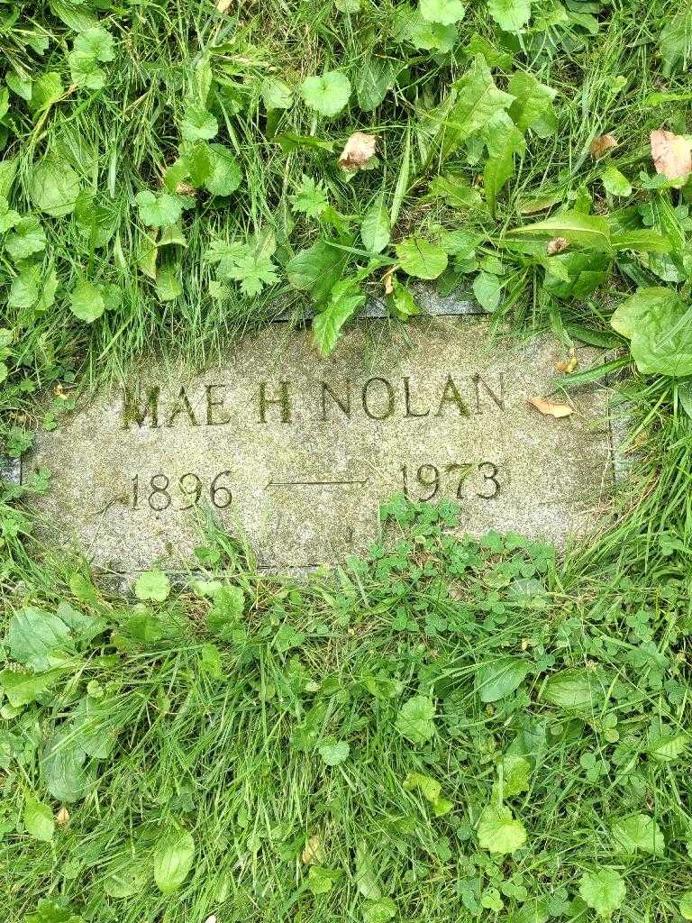 Mae H. Nolan's grave. Photo 1