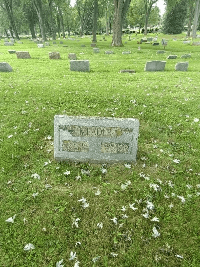 Jane T. Meader's grave. Photo 3