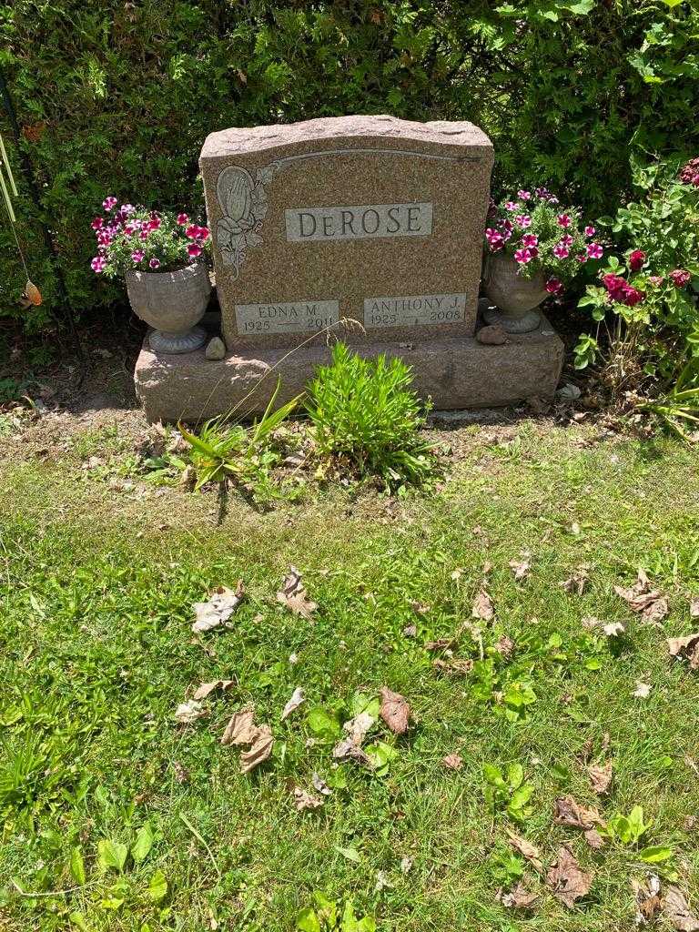 Edna M. Derose's grave. Photo 2