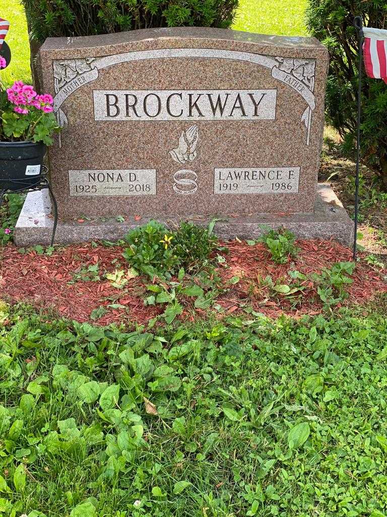 Nona D. Brockway's grave. Photo 3