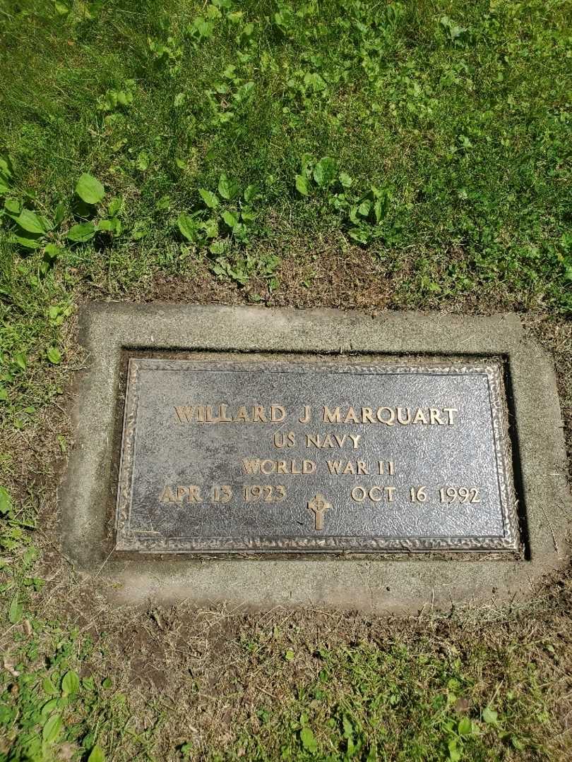 Willard J. Marquart's grave. Photo 4