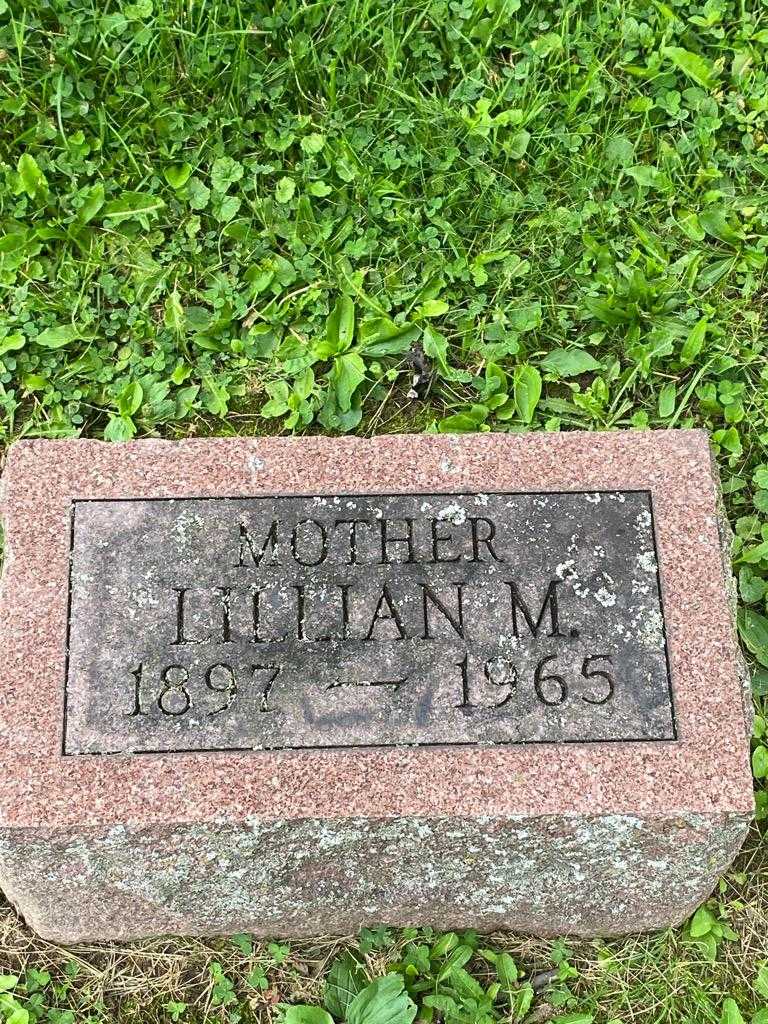 Lillian M. Klock's grave. Photo 3