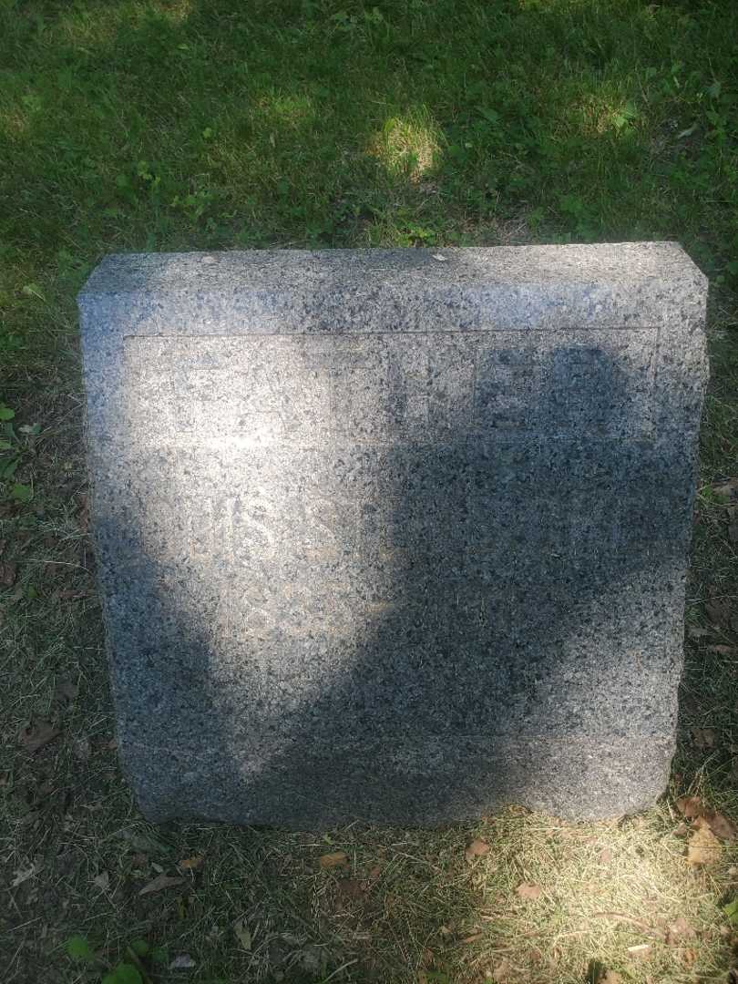 Louis Steinbicker's grave. Photo 3