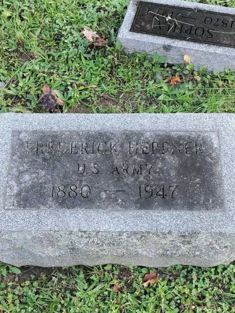 Frederick Hepfner's grave. Photo 3