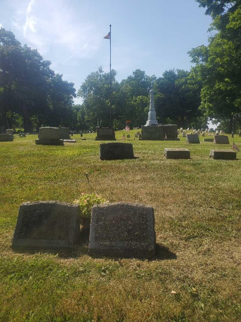 Dorothy M. Drumm's grave. Photo 1