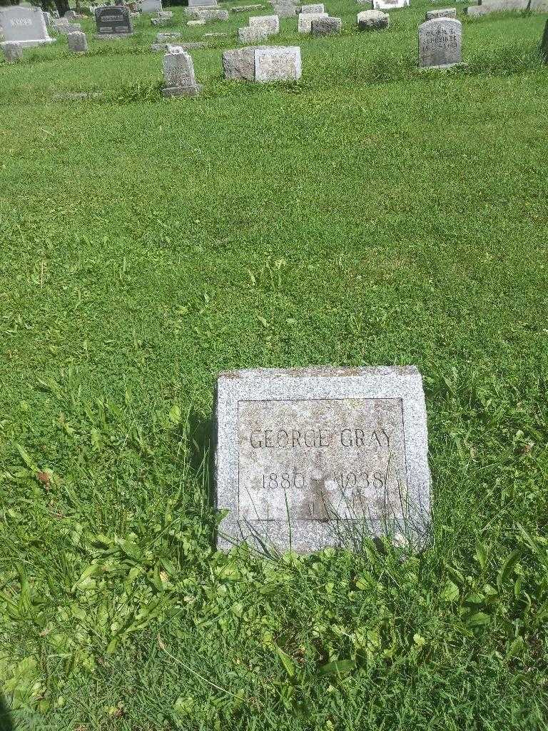 George E. Gray's grave. Photo 2