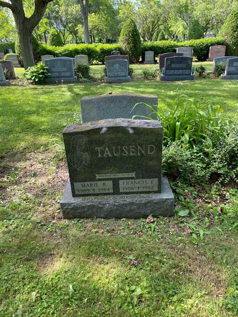 Francis E. Tausend's grave. Photo 2