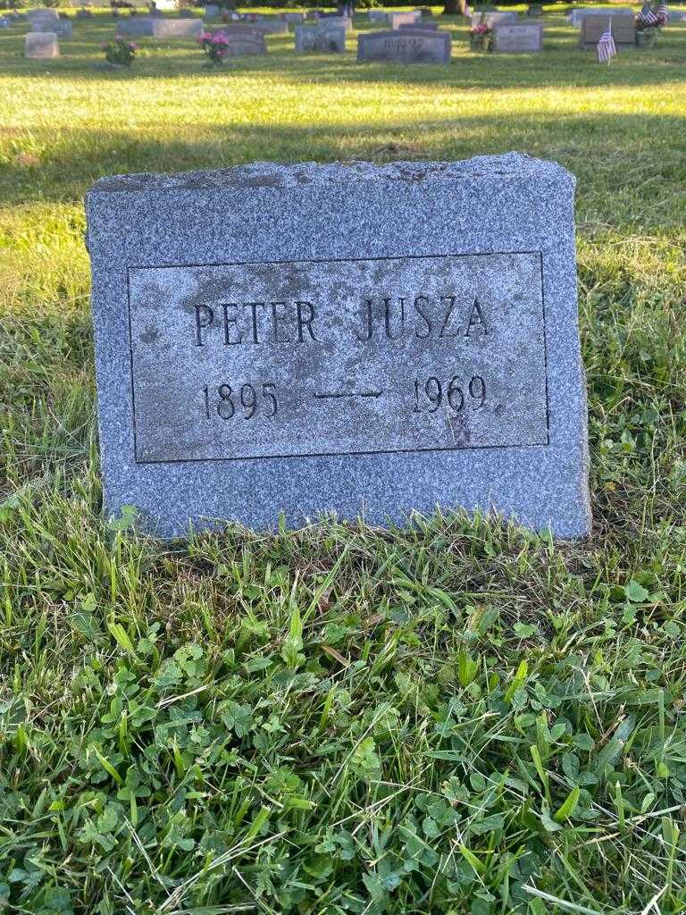 Peter Jusza's grave. Photo 3