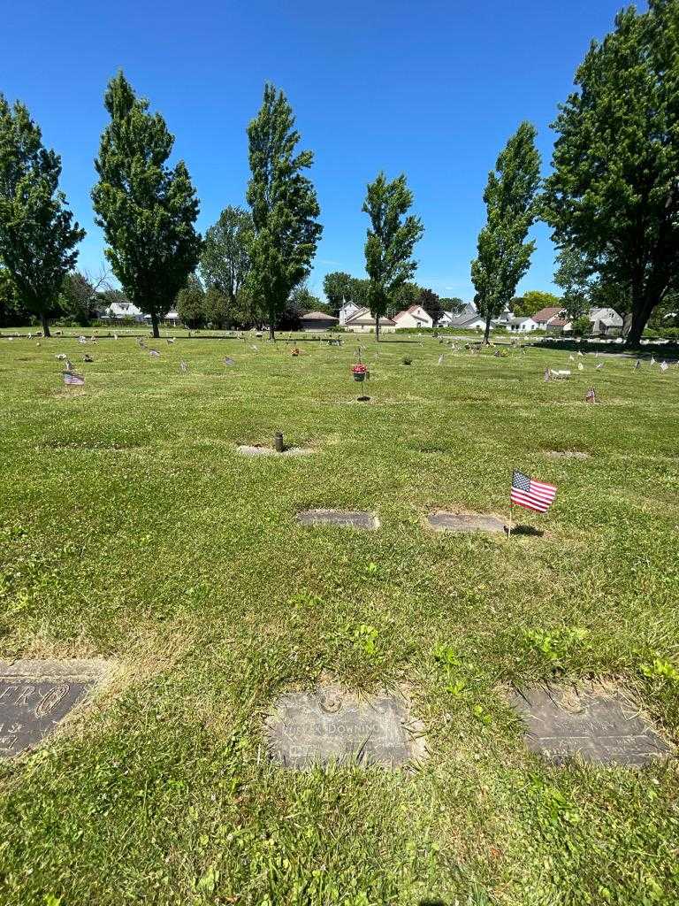 Ruby K. Downing's grave. Photo 1