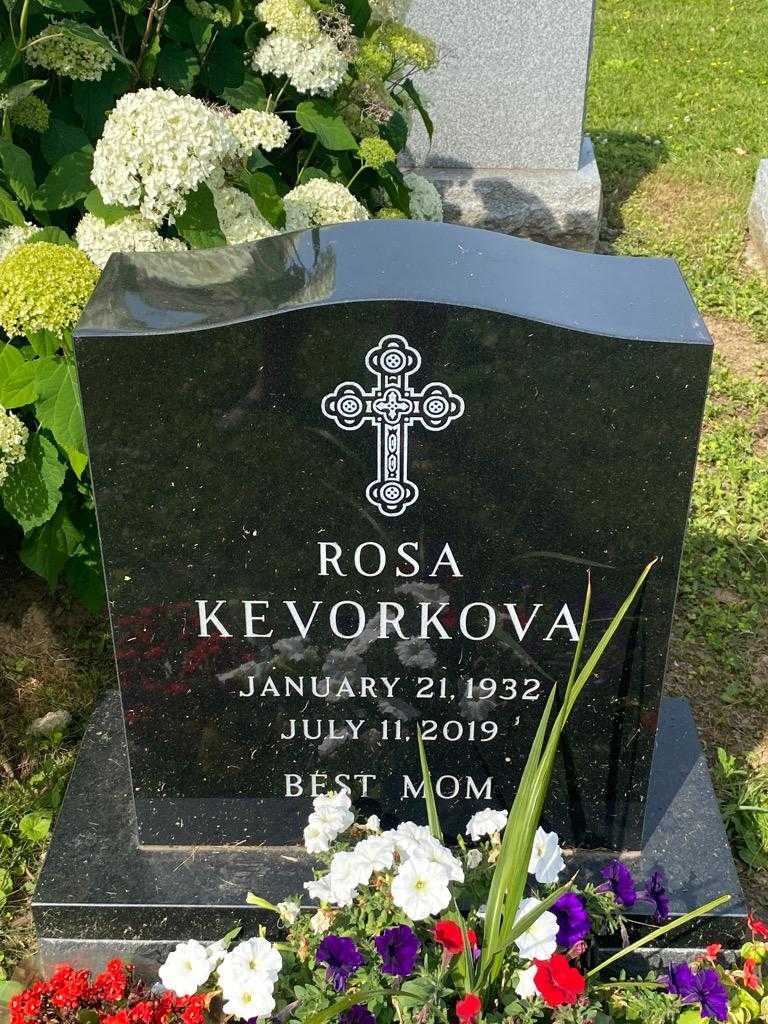 Rosa Kevorkova's grave. Photo 3