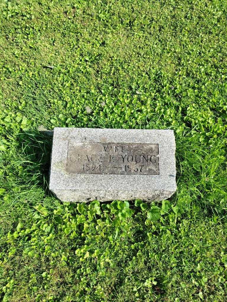 Grace F. Young's grave. Photo 2