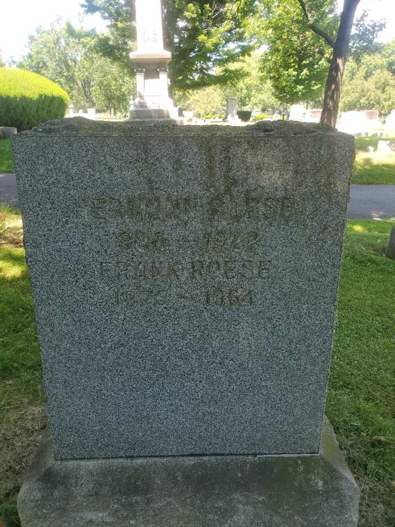 Hermann Roese Junior's grave. Photo 3